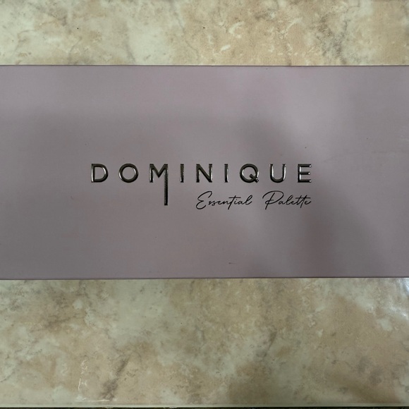 Dominique Essential Palette - Picture 1 of 7